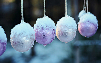 Winter, Snow, Miscellanea, Miscellaneous, Christmas, Balls, Row, Christmas Trees HD wallpaper