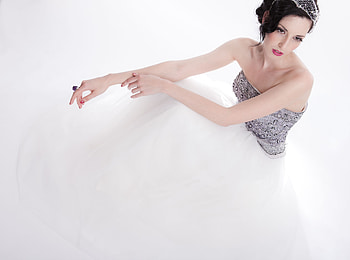 Lavender Wedding Dress, white, model, brunette, woman, delicate, femele, wedding, lavender, bride HD wallpaper