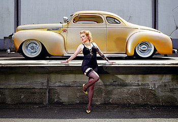 Gold Car, Pin Up, Model, Blonde, Classic HD wallpaper