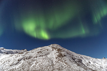 Mountain Stars And Aurora , aurora, stars, northern-lights, nature HD wallpaper