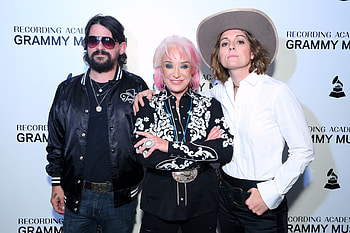 Tanya Tucker, Brandi Carlile, Collaborative album, Music production HD wallpaper