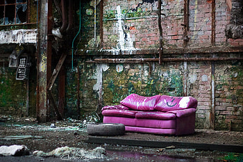 smiling couch, smiling, others, graphy, fuschia, couch, nice HD wallpaper