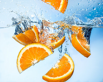 Oranges, drops, fruits, orange, water HD wallpaper
