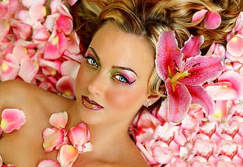BEAUTIFUL FACE WITH FLOWERS, lilly, roses, beautiful, pretty face, woman HD wallpaper
