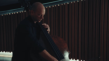 Interview with ACO double bassist, Maxime Bibeau, Musical insights, Deep resonant tones HD wallpaper