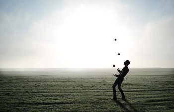 Juggling, Life progress, Juggling journey, Personal growth HD wallpaper