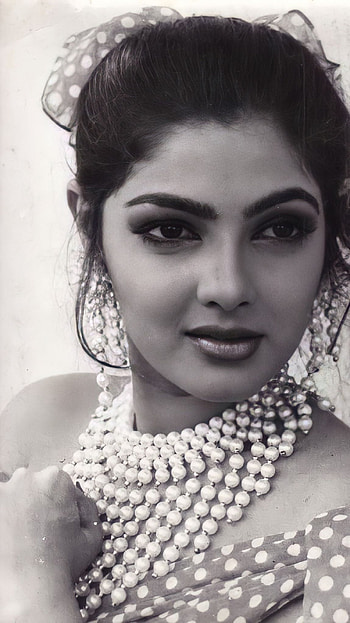 Mamata Kulkarni, bollywood actress, vintage HD phone wallpaper