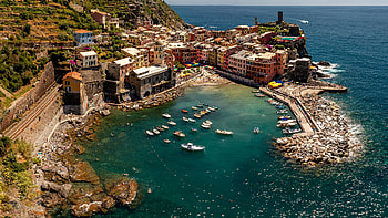 ltaly coast, italy, coast, sea, boats, pier, people HD wallpaper