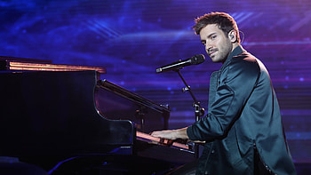 Pablo Alboran, Career review, Solamente t, Tablature triumph HD wallpaper