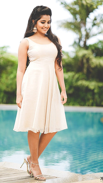 Anupama Parameswaran, Anupama, Heroine HD phone wallpaper