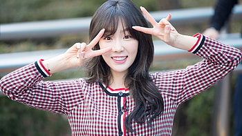 Kim Taeyeon, Music artist, Girls Generation, Taeyeon's elegance HD wallpaper