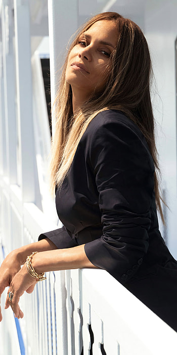 Elle magazine, Halle Berry, , Stylish and chic HD phone wallpaper