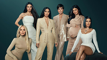 Kris Jenner, The Kardashians TV show HD wallpaper