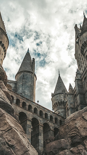 Hogwarts Castle , Harry Potter Castle HD phone wallpaper