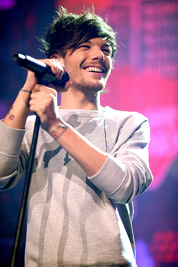 Michelle Anderson's Louis Tomlinson HD phone wallpaper
