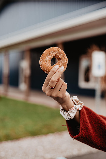 Food, Hand, Ring, Focus, Bakery Products, Baking, Donut, Doughnut HD phone wallpaper