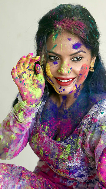 Neetu chandra, holi, tamil actress HD phone wallpaper