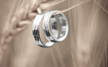 Stunning jewelry, Exquisite craftsmanship, Luxurious appeal, High-definition HD wallpaper