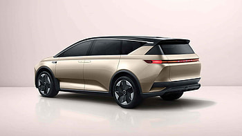 Aiways U7 Ion Concept, Futuristic design, Electric vehicle innovation, Cutting-edge technology HD wallpaper