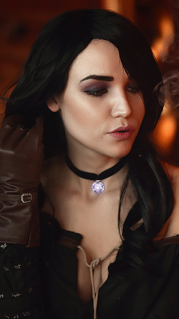 Yennefer: Black-Haired Choker — Witcher 3 Cosplay, long hair, The Witcher 3: Wild Hunt, black hair, woman, cosplay HD phone wallpaper
