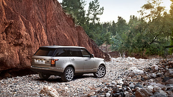 Range Rover Rock Mountains, range-rover, cars, mountains, rocks HD wallpaper