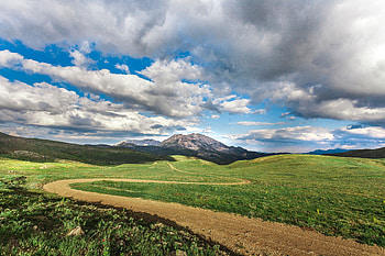 Nature, Grass, Mountains, Clouds, Field HD wallpaper