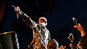 Limp Bizkit, Unique performance, Broadway twist, Break Stuff reimagined HD wallpaper