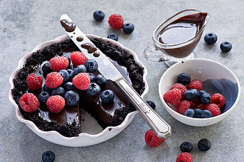 Food, Chocolate, Raspberry, Bilberries, Berries, Pie HD wallpaper