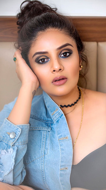 Sreemukhi, telugu actress, anchor, sexy hot HD phone wallpaper