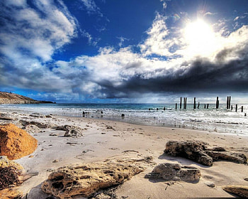The Battle of the Bright Sun the Dark Clouds, clouds, brightsun, dark, battle HD wallpaper