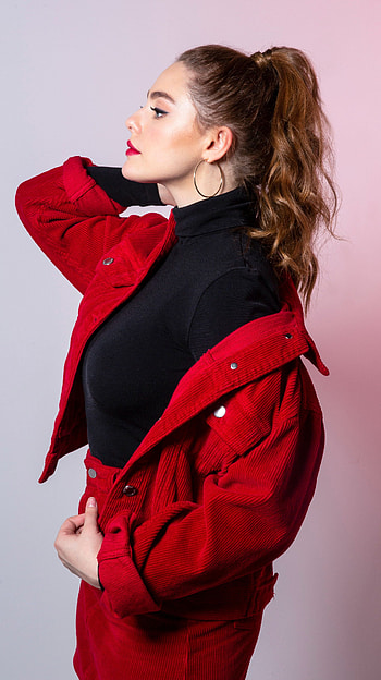 Danielle Rose Russell, hollywood actress, cute face, model HD phone wallpaper