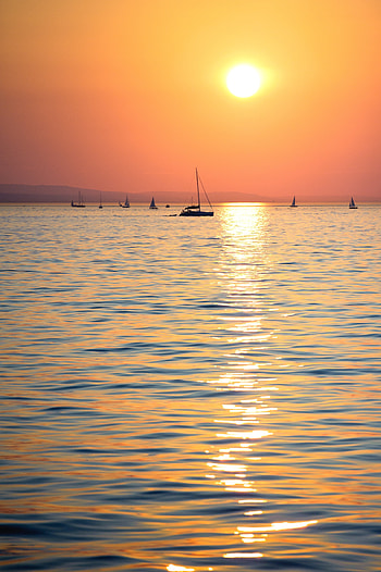 Nature, Sunset, Sun, Boats, Horizon, Ocean HD phone wallpaper