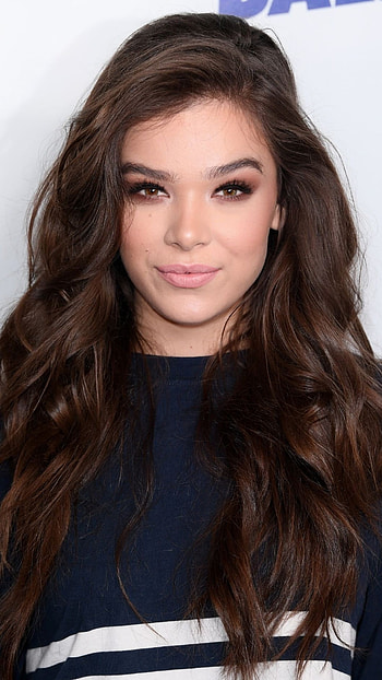 Hailee Steinfeld, Hailee Steinfeld Heroine HD phone wallpaper