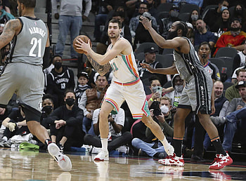 Nets vs Spurs, Juancho Hernangomez HD wallpaper