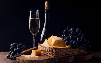 Wine and Cheese, cheese, wine, grapes, drink HD wallpaper