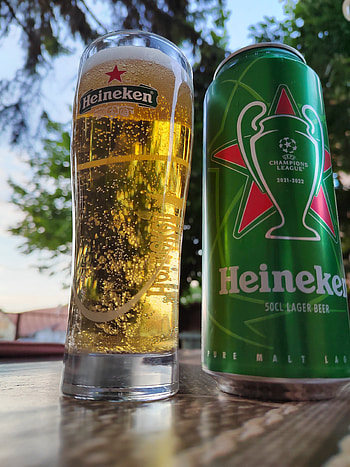 Heineken, green, bubbles, beer HD phone wallpaper