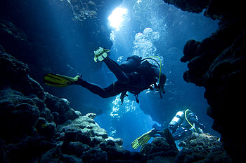 Underwater cave, Scuba Diving HD wallpaper