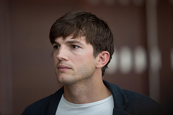 Ashton Kutcher HD wallpaper