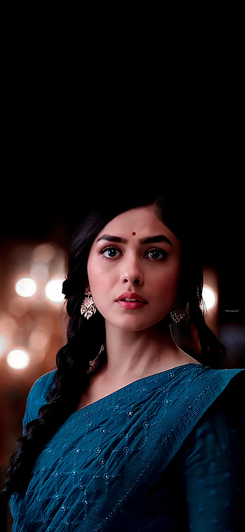 Sita Ramam, lip, mrunal, sleeve, ram HD phone wallpaper