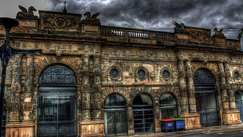 lovely old commercial building r, old, architecture, street, r, commercial, dumpsters HD wallpaper