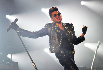 Adam Lambert, American Idol performances, Mind-blowing videos, Stunning vocals HD wallpaper