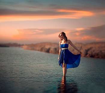 Women Outdoor Sea, girls, women, outdoor, sea, dress, blue HD wallpaper