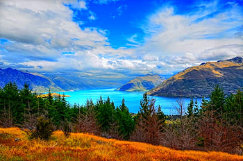 Lake Wakatipu, New Zealand, blue sky, clouds, trees, beautiful, grass, mountains, forest, lake HD wallpaper