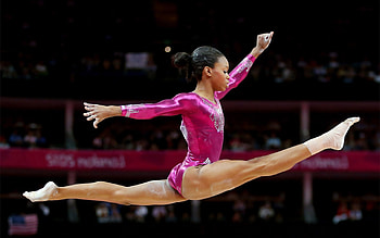 Gabby Douglas, Acrobatic Sports HD wallpaper