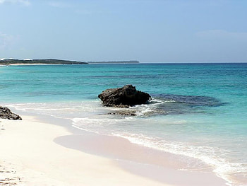 Great Guana Beach, Abaco Bahamas, sand, sky, ocean, rock, beach HD wallpaper