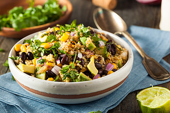 Mexican flavors, Quinoa salad, Vibrant dish, Healthy recipe HD wallpaper
