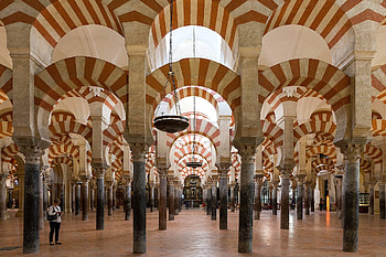 Great Mosque of Cordoba, Historical mosque, Architectural masterpiece, Cordoba's pride HD wallpaper