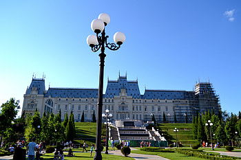 Orasul Iasi, palas, iasi, moldova HD wallpaper