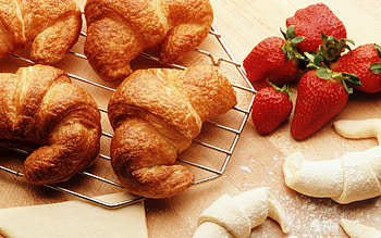 Croissants and strawberries, , Full , Mouthwatering HD wallpaper