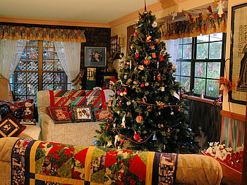 Christmas Tree Decorations, windows, x-max, tree, ornaments HD wallpaper